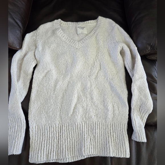 Abercrombie & Fitch Sweaters - 2 for $20 Abercrombie chunky metallic v neck sweater